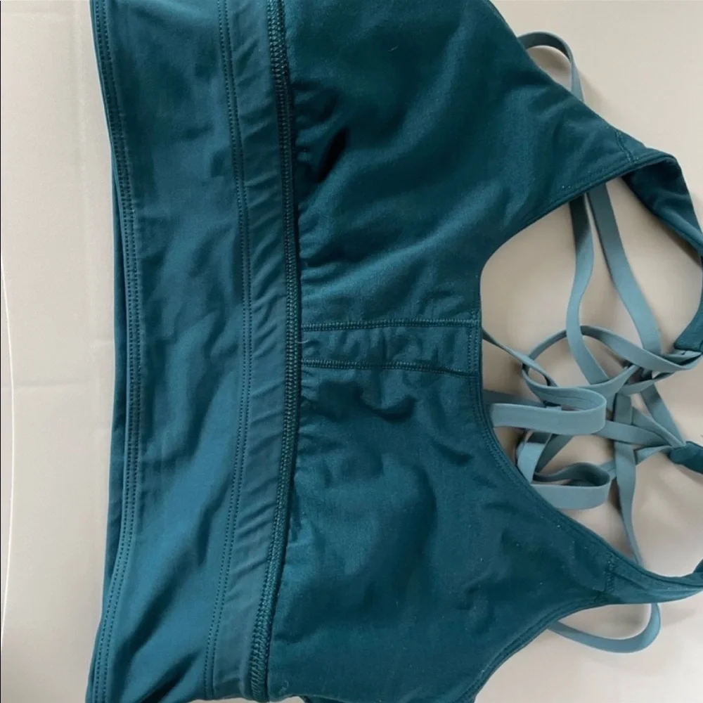 Lululemon Free To Be Moved Bra size 4 Deep Uniform Blue - Picture 5 of 8